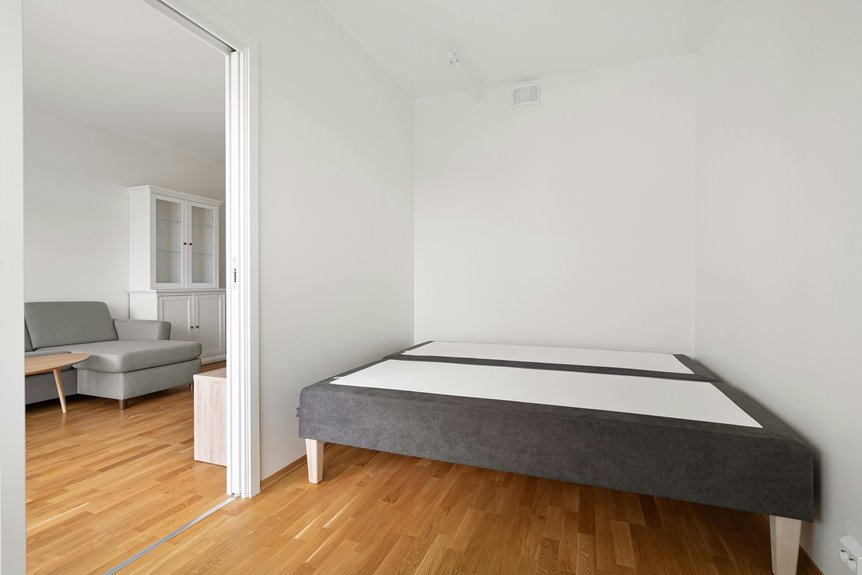 window requirement for legal bedroom access